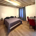 Montparnasse Studio